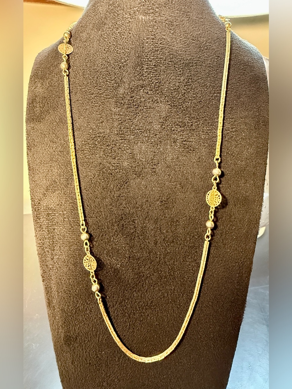 Vintage Gold Tone South Indian Style Box Link Chain With Filagree Pendants